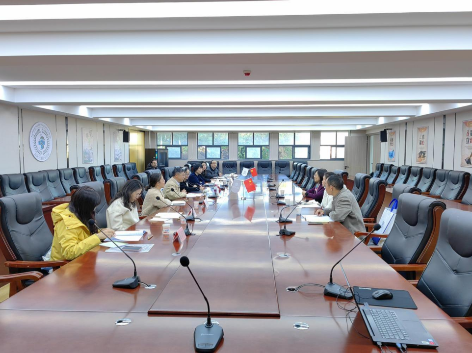 1733875520537038771.gif 1733875520537038771.gif