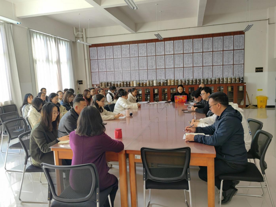 1733967772442020371.gif 1733967772442020371.gif