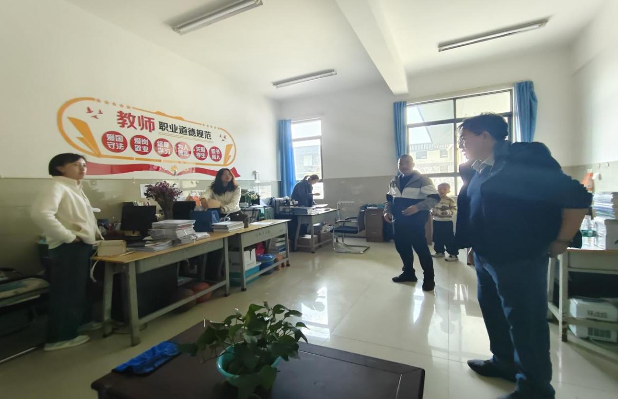 1741071380083043998.jpg 1741071380083043998.jpg