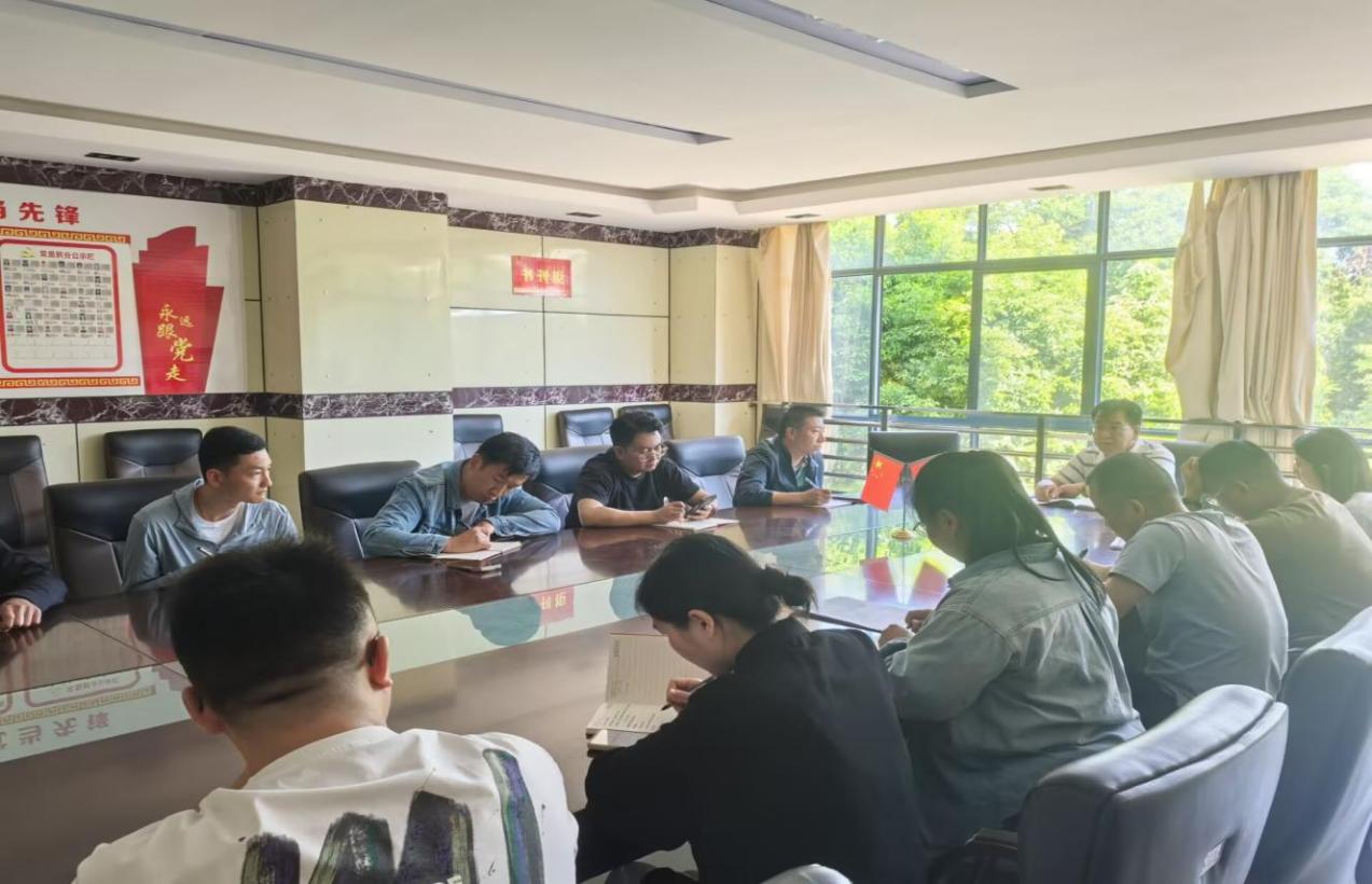 1747388338199015416.jpg 1747388338199015416.jpg